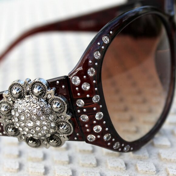 Montana West Sunglasses in Coffee w/Silver Swirl Flower Concho Accents